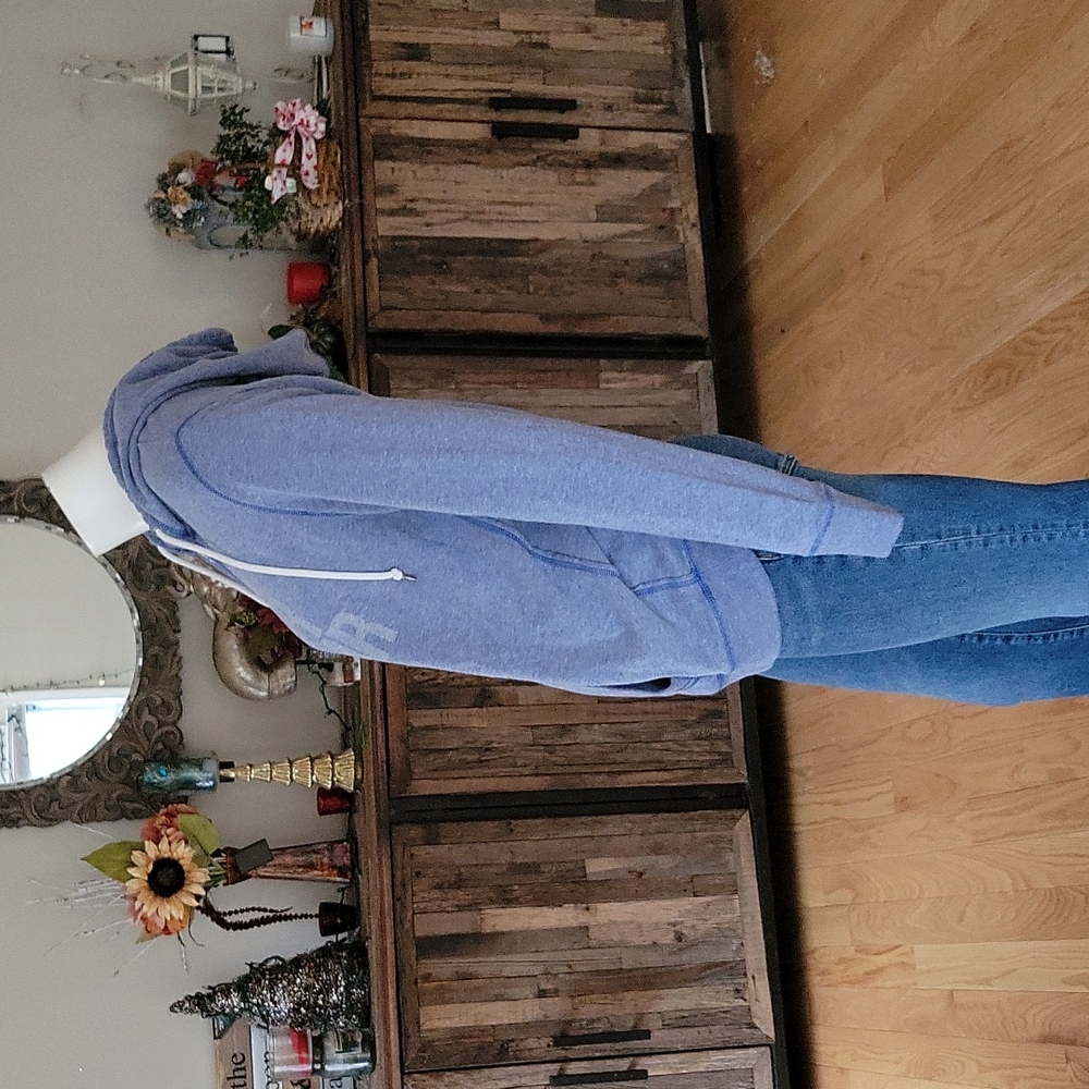 Under Armour hoodie - Picture 3 of 10